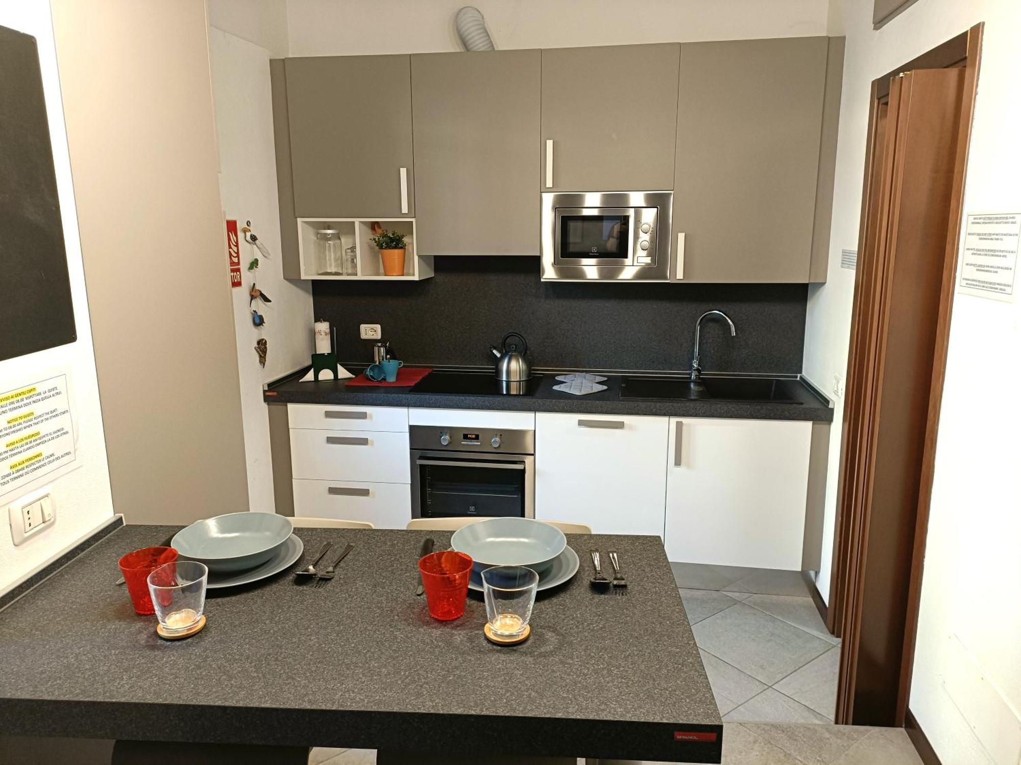 La Suite Di Bianca - Monza -- A 4 Min A Piedi Da Clinica Zucchi E 15 Min Da Stazione -- Extérieur photo